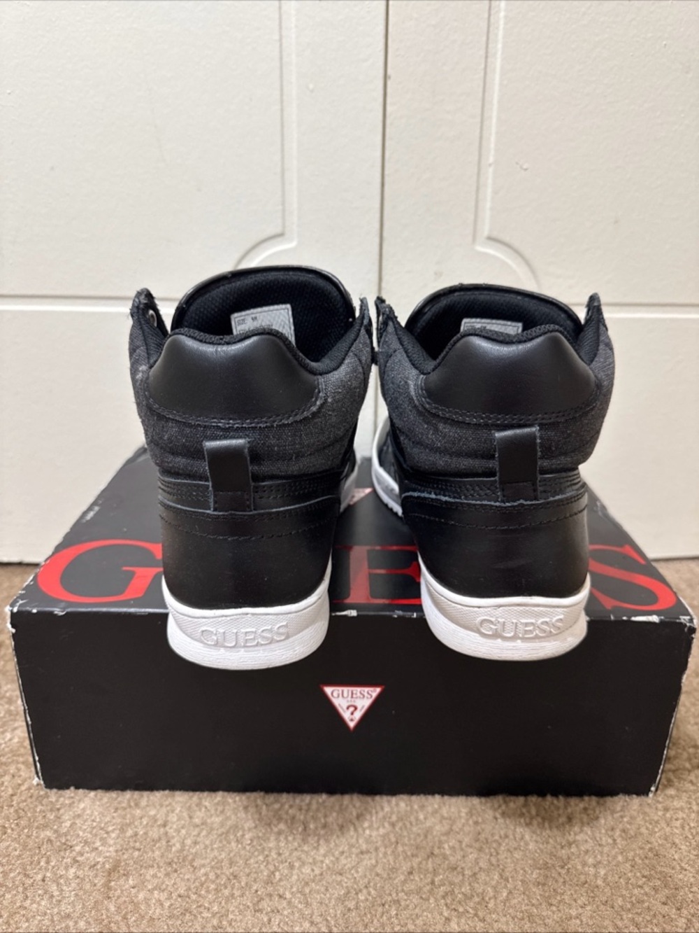 GUESS Men's Black Multi Leather GM Trippy Sneakers - Picture 2 of 6